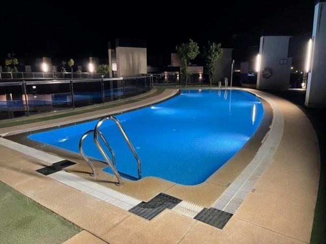 Tecnocordoba Aparcamiento Privado Gratuito Y Piscina Apartman Kültér fotó
